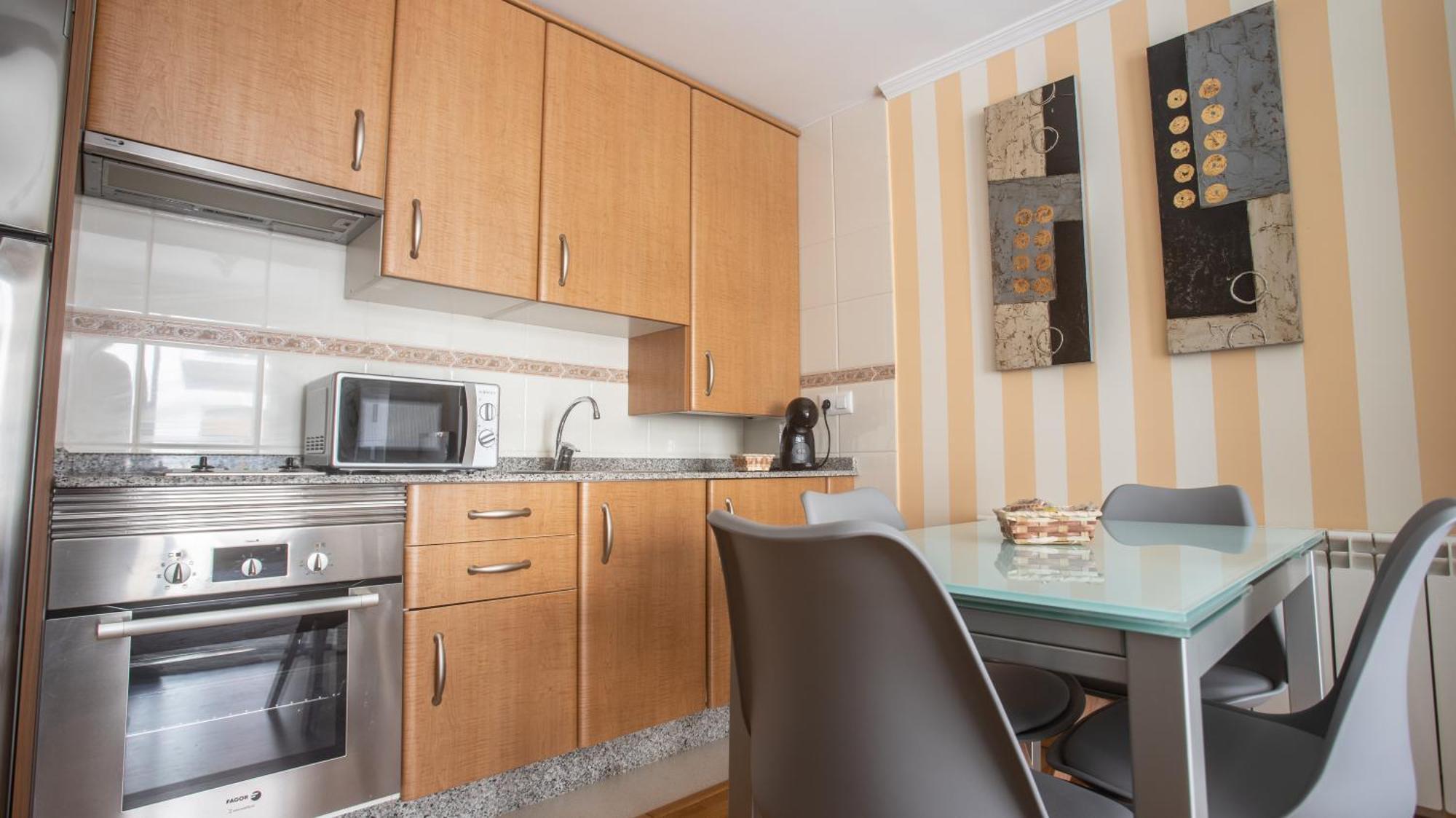 Apartamento En El Centro Con Plaza De Garaje A Guarda Exteriör bild